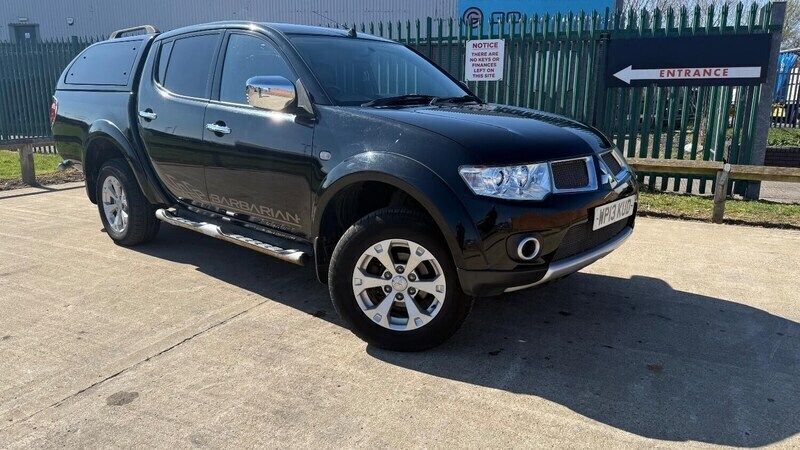 Black Used 2013 Mitsubishi L200 Pickup | £7,995 (Fair price) - Image 1/4