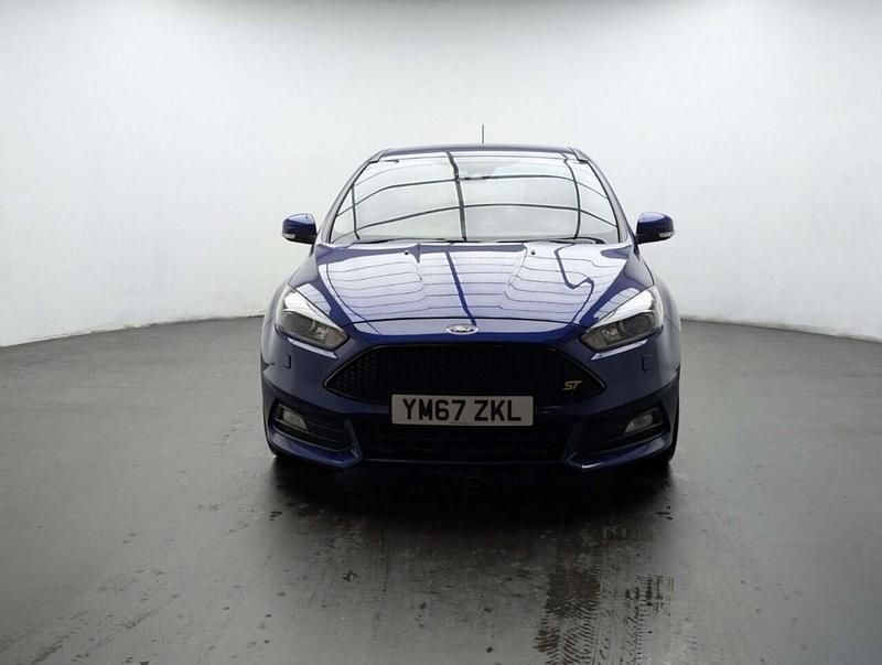 Used Ford Focus ST 185 HP (136 kW) 2016 Blue Hatchback