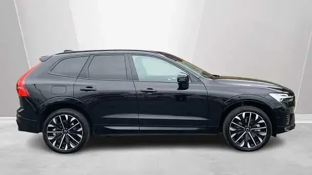 Used Volvo XC60 Ultra 247 HP (181 kW) 2025 Black SUV