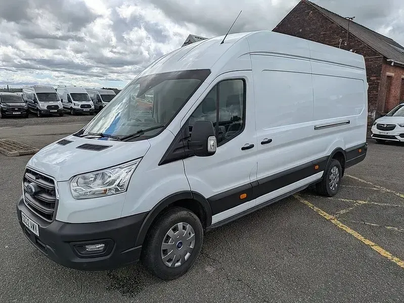 Used Ford Transit Trend 130 HP (95 kW) 2022 White Van