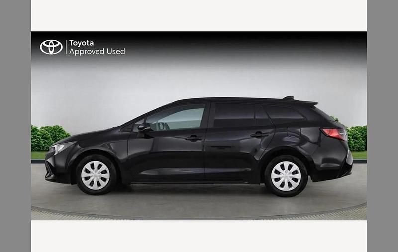 Used Toyota Corolla 121 HP (88 kW) 2022 Black