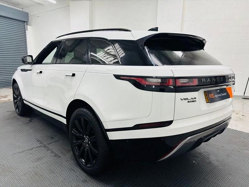 Used Land Rover Range Rover Velar HSE Dynamic 240 HP (176 kW) 2018 White SUV