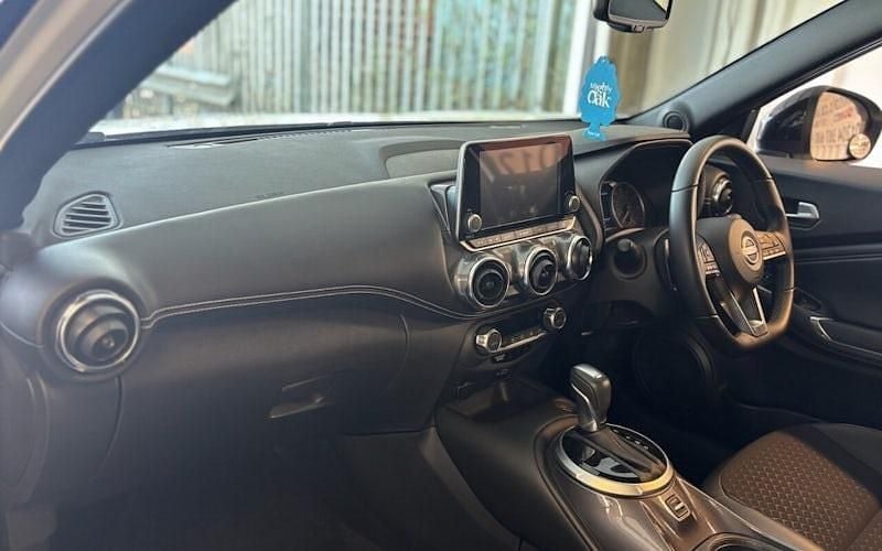 Used Nissan Juke N-Connecta 114 HP (83 kW) 2023 White SUV