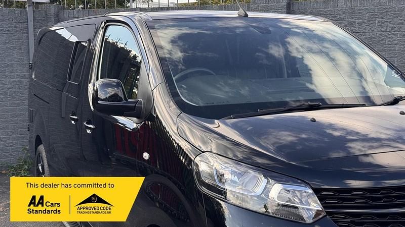 Used Vauxhall Vivaro Sportive 145 HP (106 kW) 2022 Black MPV
