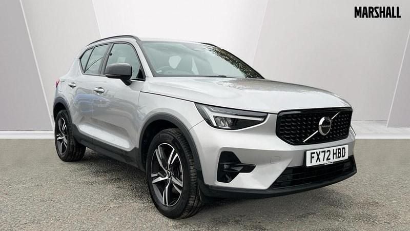 Metallic silver dawn Used 2022 Volvo XC40 Plus SUV | £27,971 (Fair price) - Image 1/4
