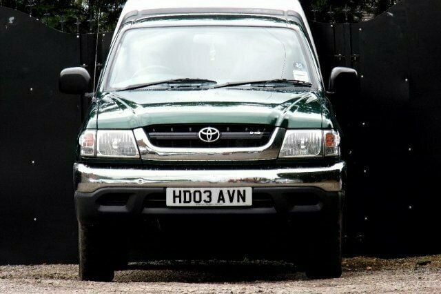 Used Toyota HiLux 2003 Pickup