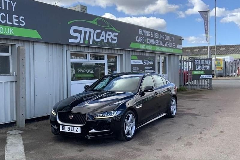 Used Jaguar XE R-Sport 200 HP (147 kW) 2019 Black Sedan