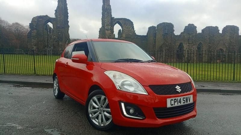 Used Suzuki Swift SZ4 2014 Red Hatchback