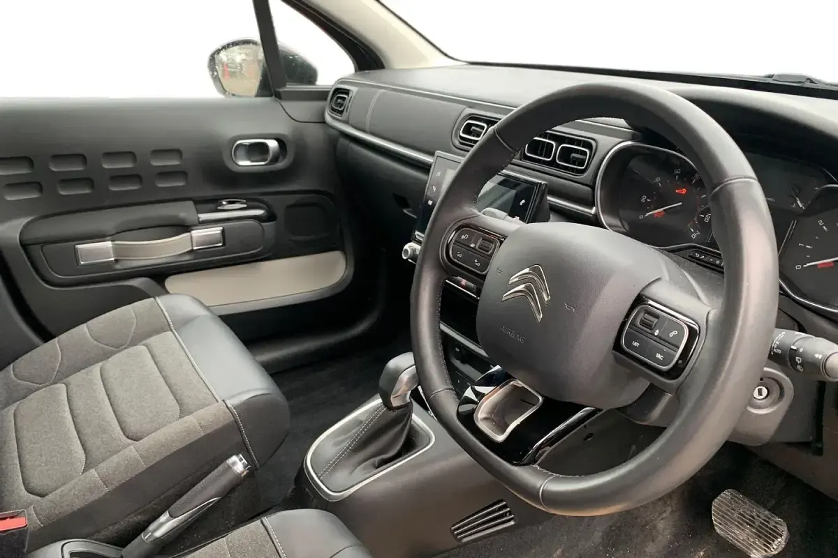 Used Citroën C3 PureTech 110 HP (80 kW) 2022 Grey Hatchback