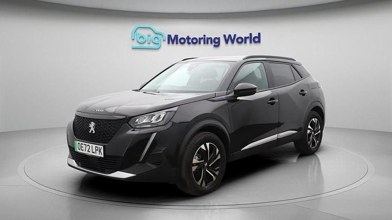 Used Peugeot e-2008 Allure+ 100 kW (136 HP) 2022 SUV