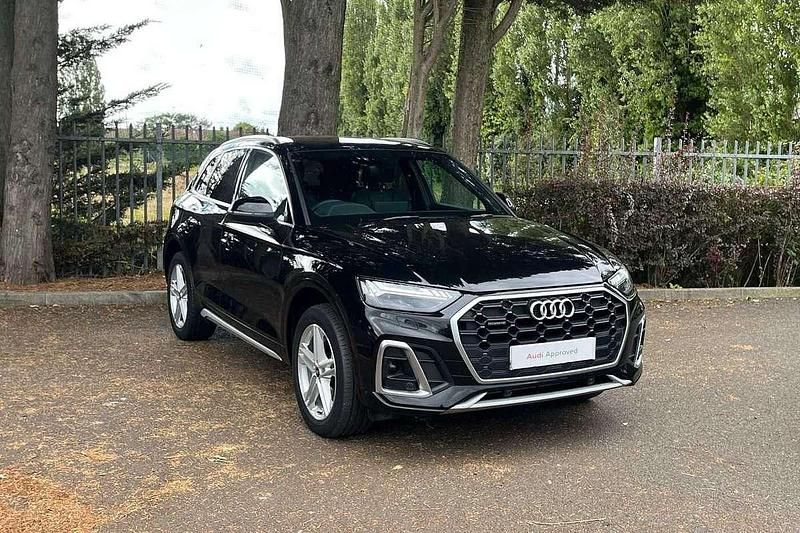 Black Used 2022 Audi Q5 S-Line SUV | £33,490 (A bit pricey) - Image 1/4