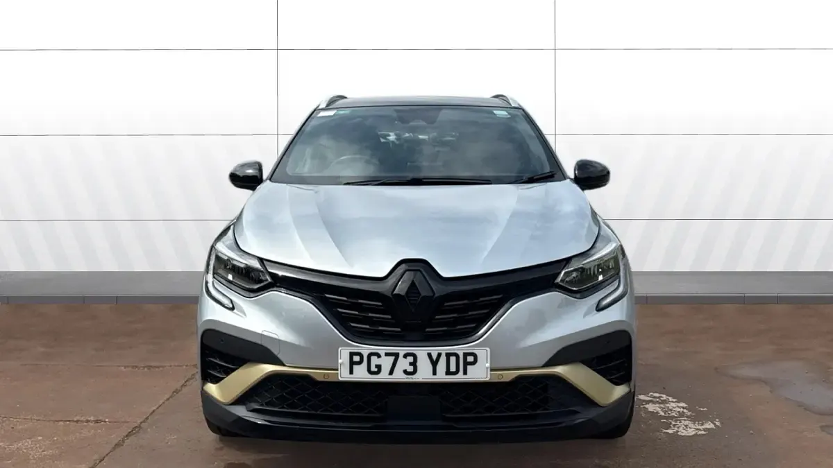 Used Renault Captur Engineered 142 HP (104 kW) 2023 Grey/black SUV