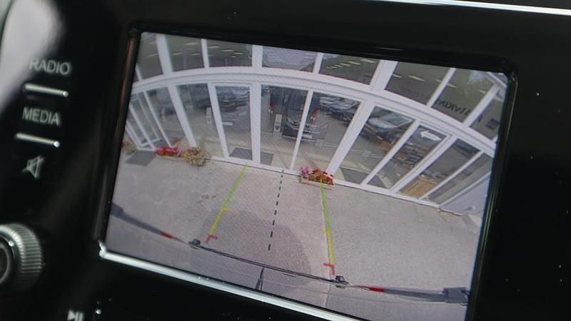 Image 2/4