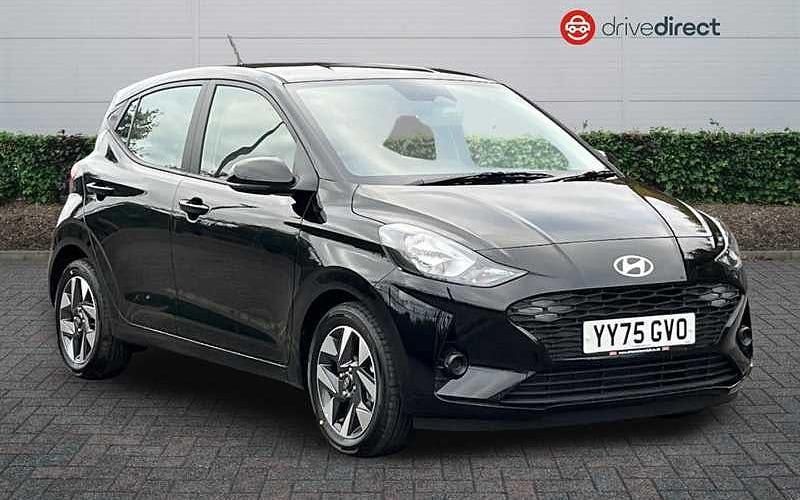 Pearl phantom black New 2025 Hyundai i10 Advanced Hatchback | £15,344 (Good price) - Image 1/4