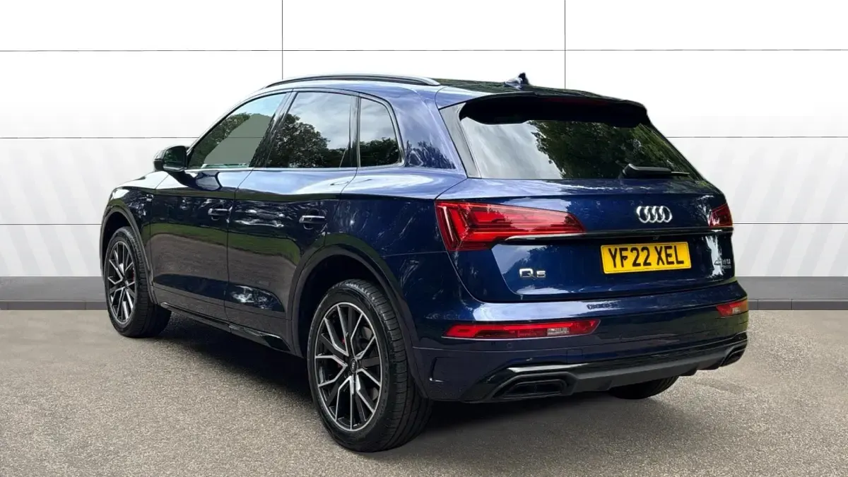 Used Audi Q5 Comfort 265 HP (194 kW) 2022 Blue SUV