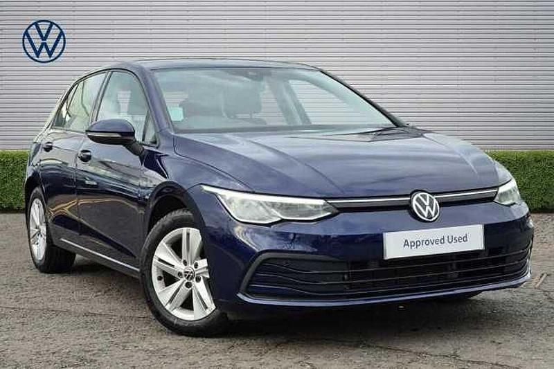 Used VW Golf VII Life 150 HP (110 kW) 2021 Blue Hatchback