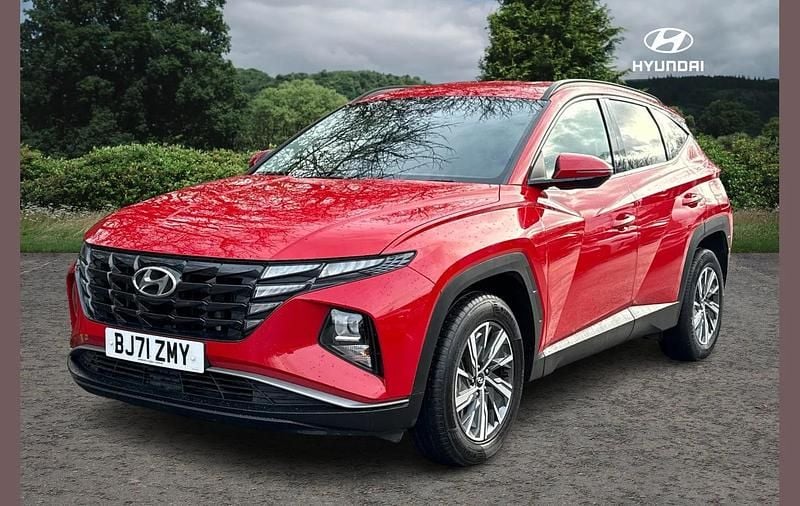 Used Hyundai Tucson SE 147 HP (108 kW) 2021 Red SUV
