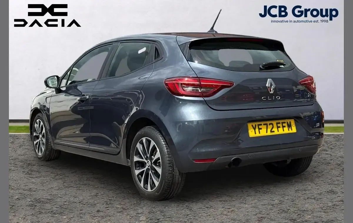 Used Renault Clio V Evolution 90 HP (66 kW) 2022 Grey Hatchback