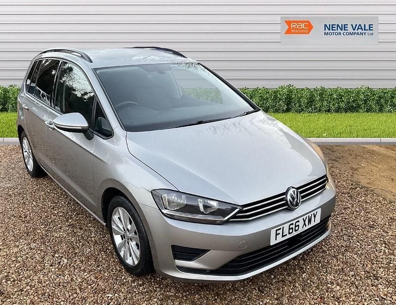 Silver Used 2016 VW Golf Sportsvan SE MPV | £7,000 (Fair price) - Image 1/4