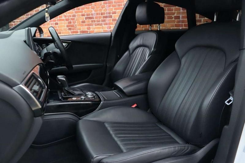 Used Audi A7 Sportback Black Edition 272 HP (200 kW) 2018 White Hatchback