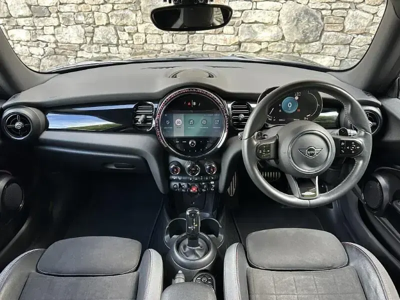 Used Mini Cooper S Hatch 176 HP (129 kW) 2023 Black Hatchback