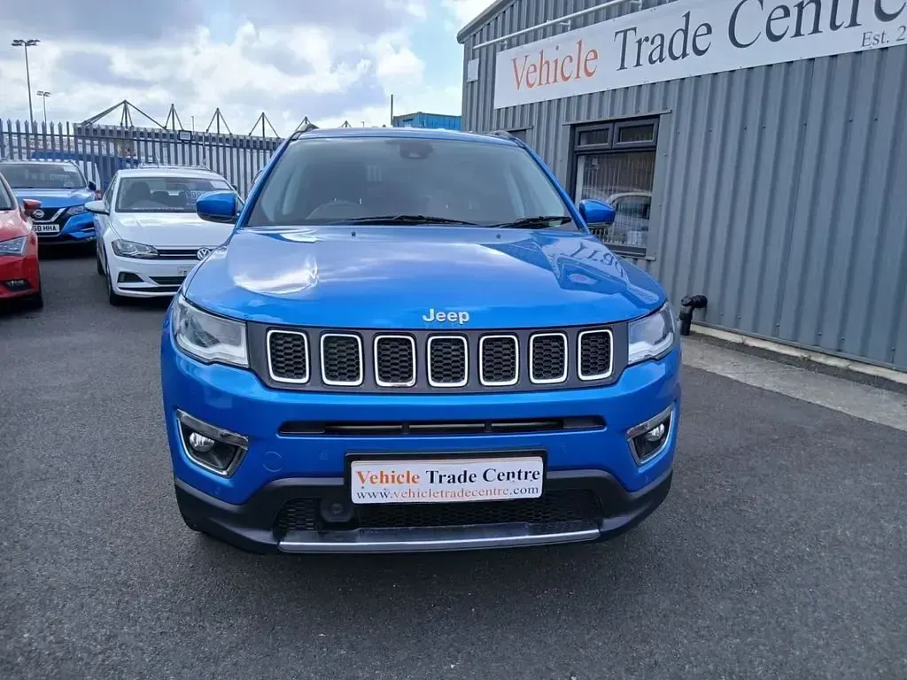 Begagnad Jeep Compass Limited 170 HK (125 kW) 2018 Blå SUV