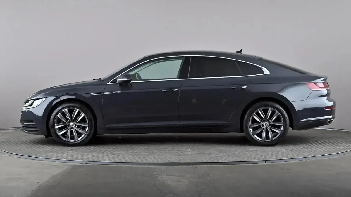 Used VW Arteon SE 190 HP (139 kW) 2020 Grey Hatchback