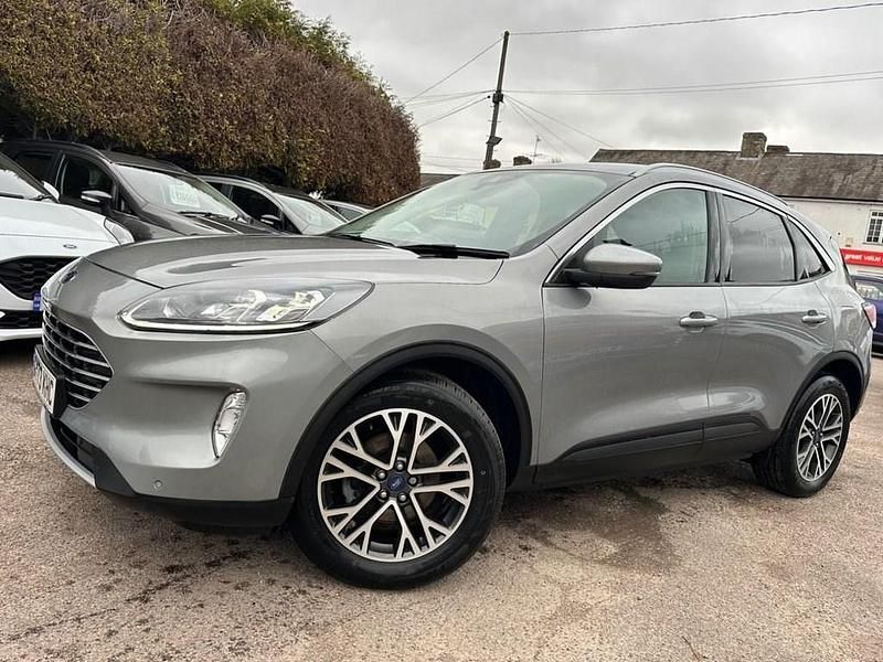 Used Ford Kuga Titanium 150 HP (110 kW) 2023 Silver SUV