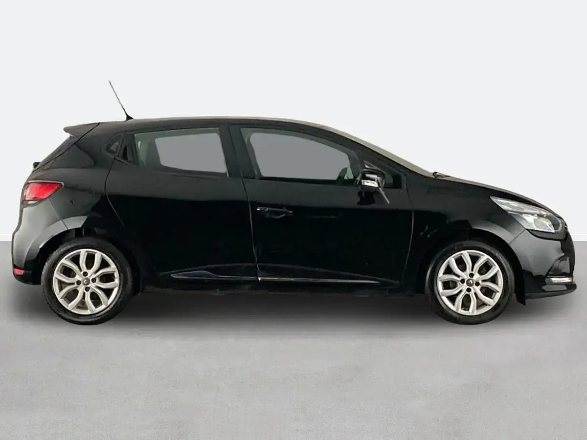 Used Renault Clio Dynamique 120 HP (88 kW) 2018 Black Hatchback