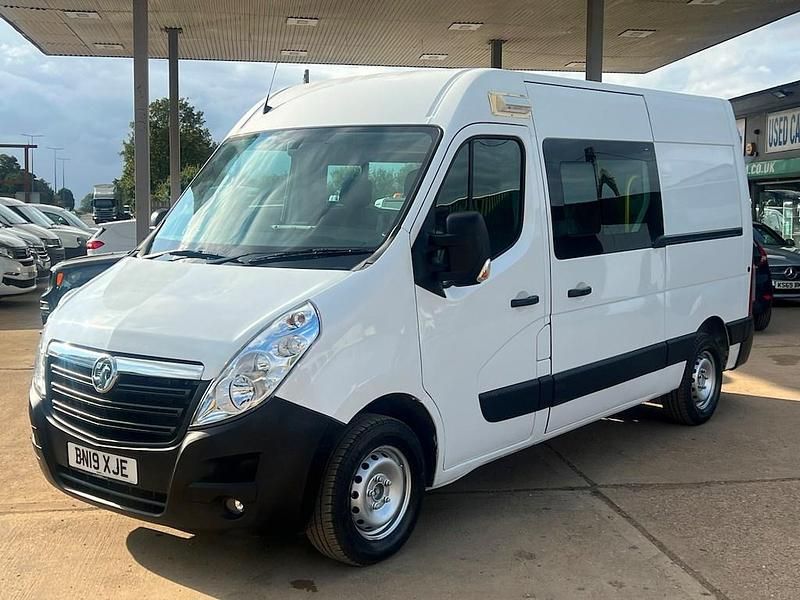 White Used 2019 Vauxhall Movano Van | £9,450 (Fair price) - Image 1/4