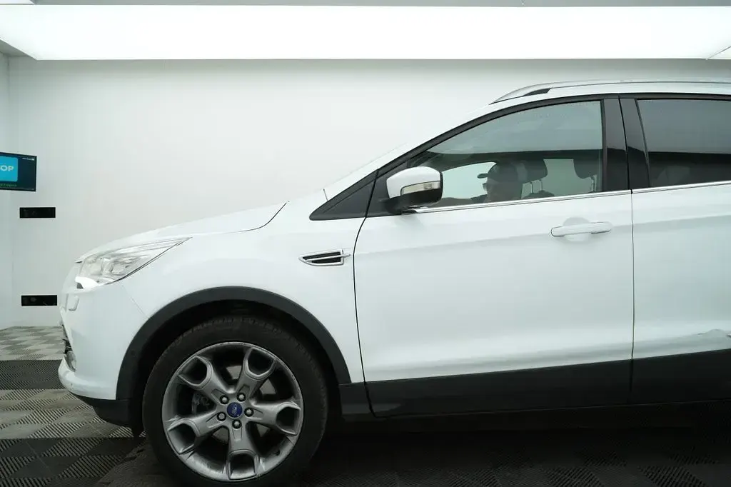 Used Ford Kuga Titanium X 180 HP (132 kW) 2016 White SUV