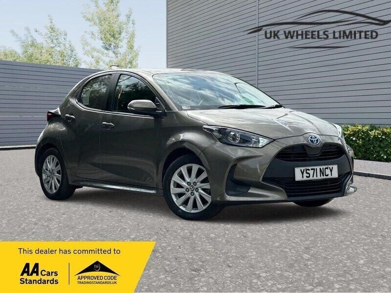 Bronze Used 2022 Toyota Yaris Hybrid Hatchback | £13,690 (Super price) - Image 1/3