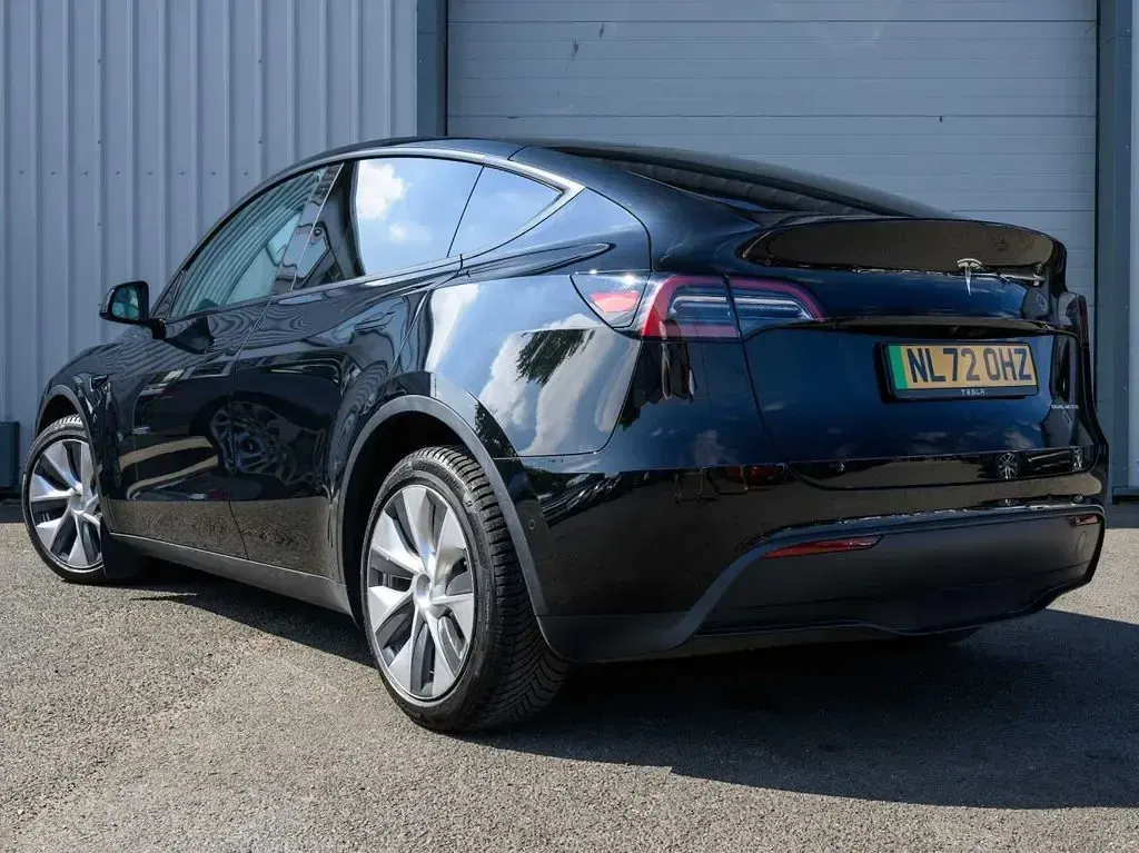 Used Tesla Model Y 282 kW (384 HP) 2022 Black SUV
