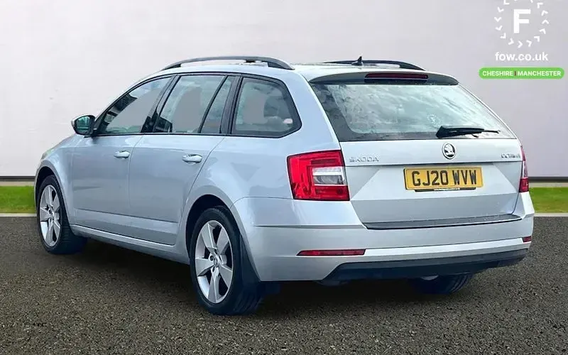 Używany Skoda Octavia SE Drive 150 KM (110 kW) 2020 Srebrny Kombi