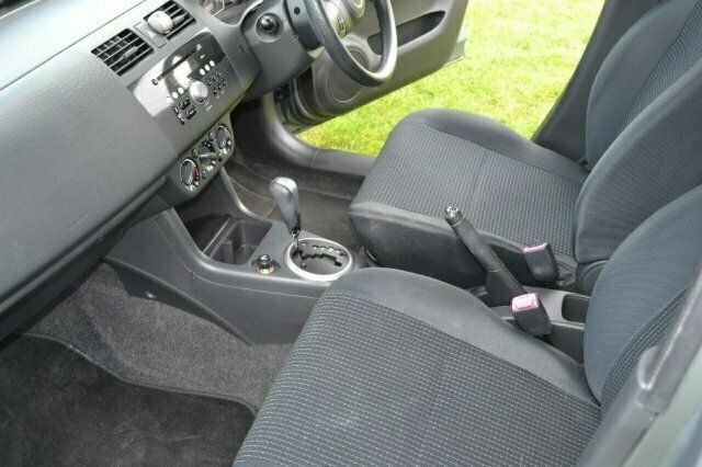 Used Suzuki Swift 2005 Hatchback