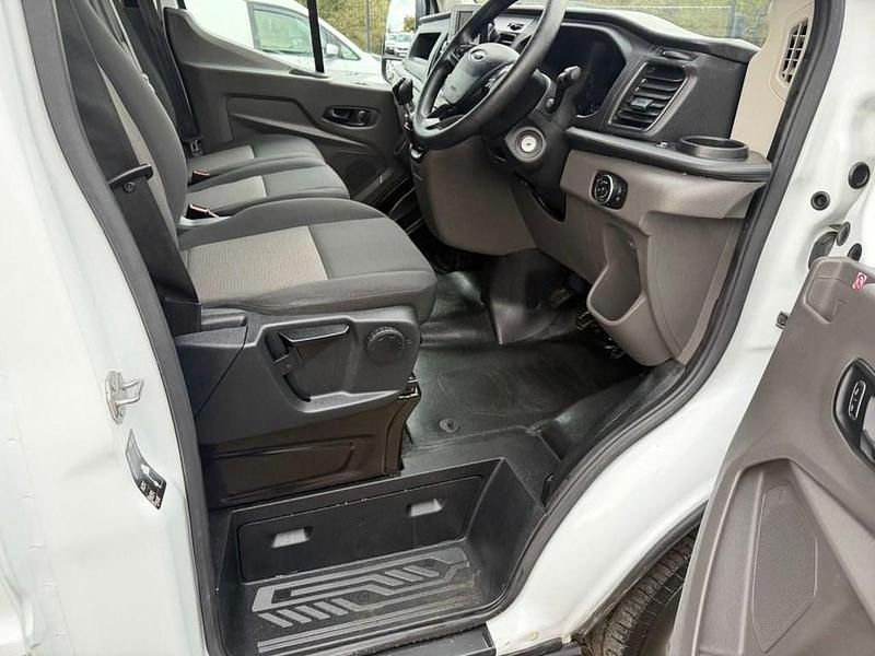 Usado Ford Transit S 130 HP (95 kW) 2023 Branco Van