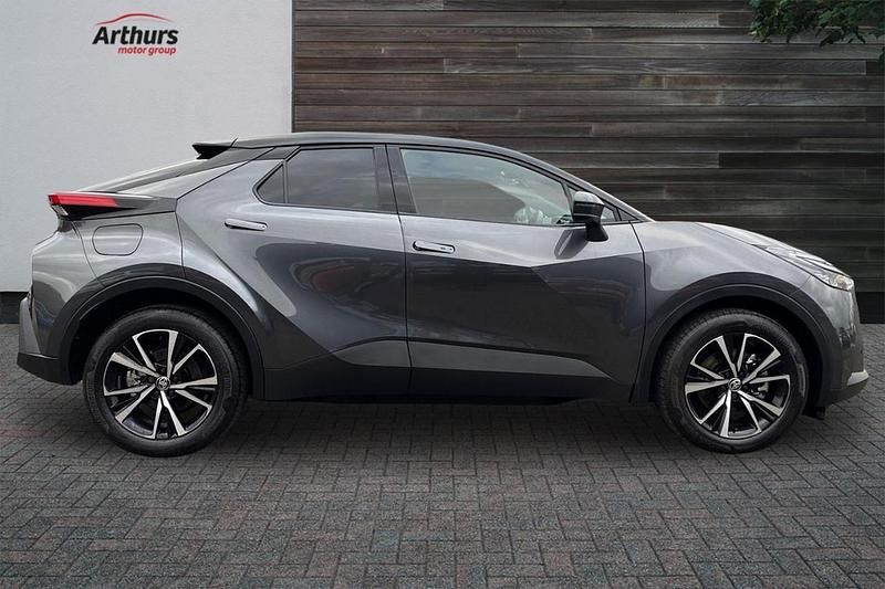 Used Toyota C-HR Design 220 HP (161 kW) 2024 Grey SUV