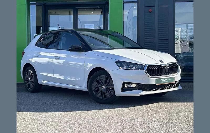 Moon white metallic black magic pearl effect Used 2025 Skoda Fabia Design Edition Hatchback | £18,300 (A bit pricey) - Image 1/4