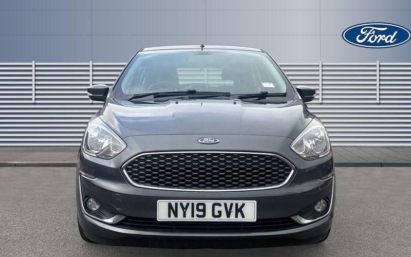 Usado Ford Ka Plus Zetec 71 HP (52 kW) 2019 Cinzento Citadino