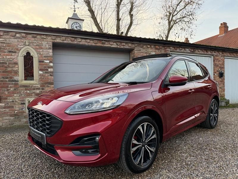 Used Ford Kuga ST-Line X 225 HP (165 kW) 2022 Red SUV