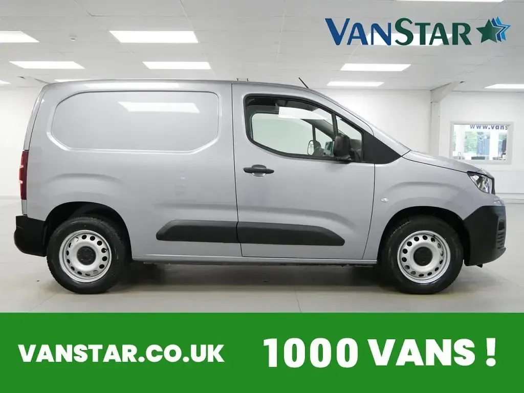 Used Peugeot E-Partner Premium 100 kW (136 HP) 2023 Grey MPV