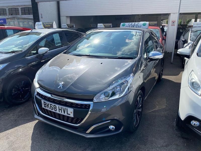 Grey Used 2018 Peugeot 208 Allure Premium Hatchback | £6,000 (Good price) - Image 1/4