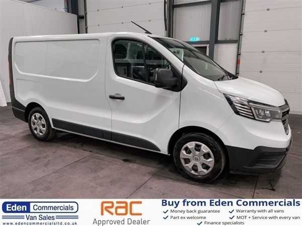 White Used 2022 Renault Trafic Business MPV | £15,588 (A bit pricey) - Image 1/1