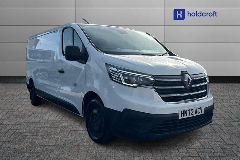 White Used 2023 Renault Trafic Van | £13,699 (Good price) - Image 1/1