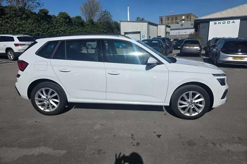 Usado Skoda Kamiq SE 70 HP (51 kW) 2025 Branco SUV