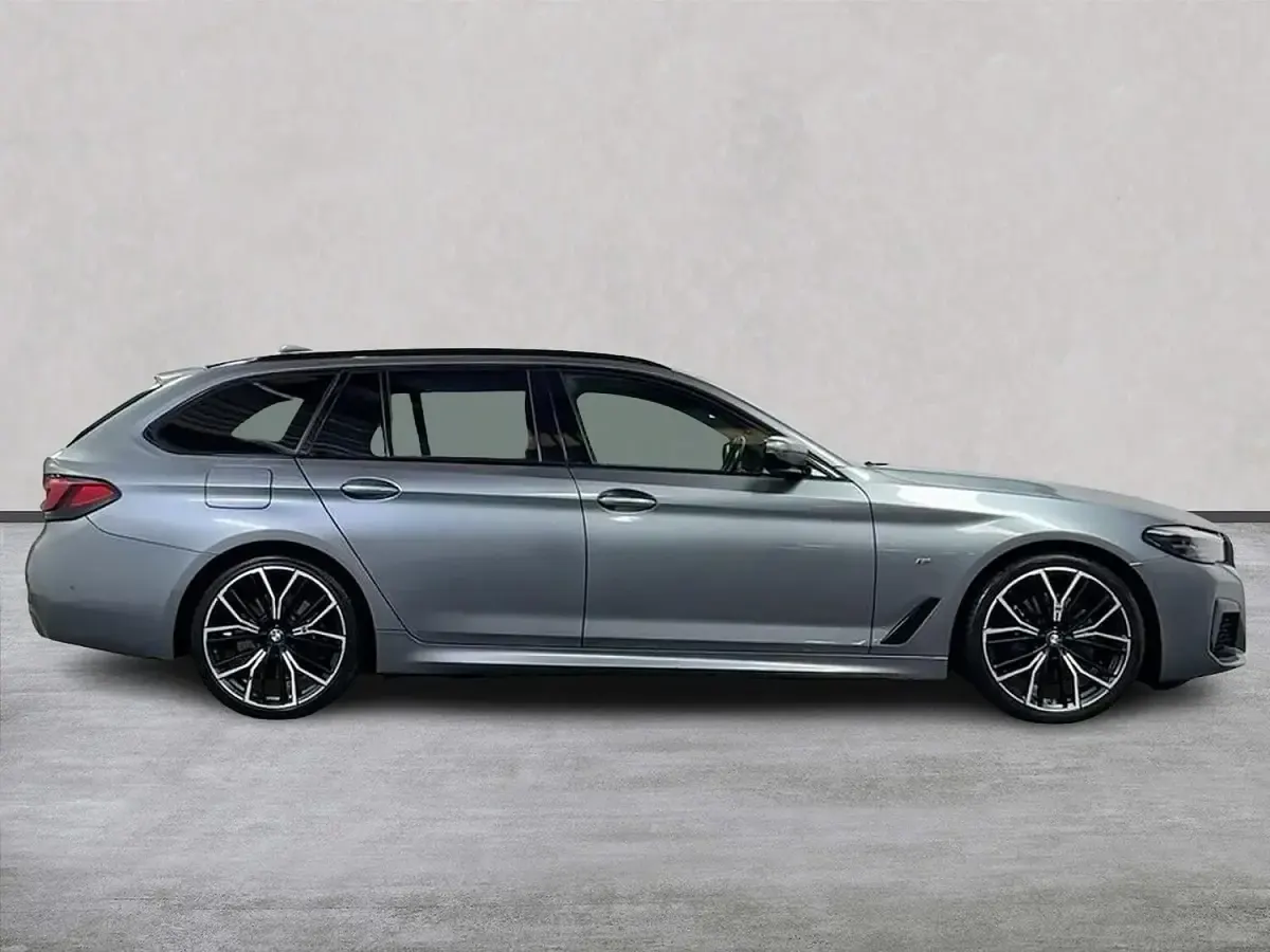 Used BMW 520 M Sport 2021 Blue Estate