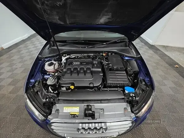 Used Audi A3 Sport 110 HP (80 kW) 2015 Blue Hatchback