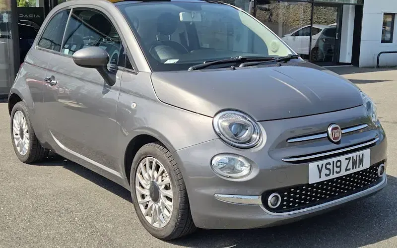Used Fiat 500 Lounge 69 HP (50 kW) 2019 Hatchback