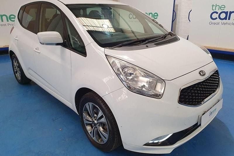 Used Kia Venga 123 HP (90 kW) 2016 White Hatchback