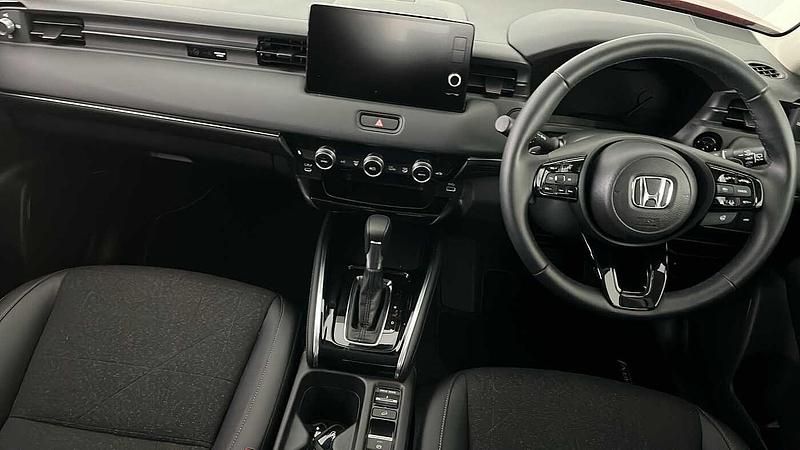 Używany Honda HR-V Advance 131 KM (96 kW) 2025 Czerwony SUV
